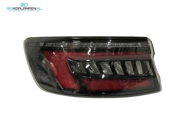 Audi A4 B9 Avant Black line achterlicht links LED beschikbaar voor biedingen