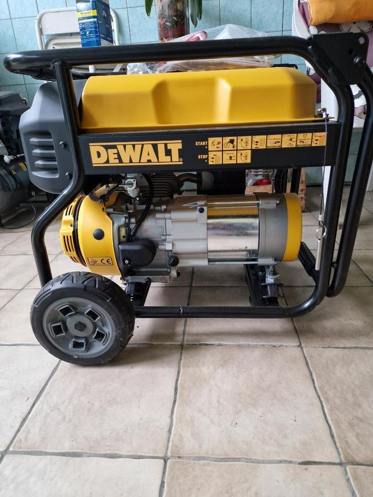 Stroomgenerator Dewalt DXGNP 30 E, Doe-het-zelf en Bouw, Aggregaten, Nieuw, Benzine, 10 tot 30 kVA, Ophalen