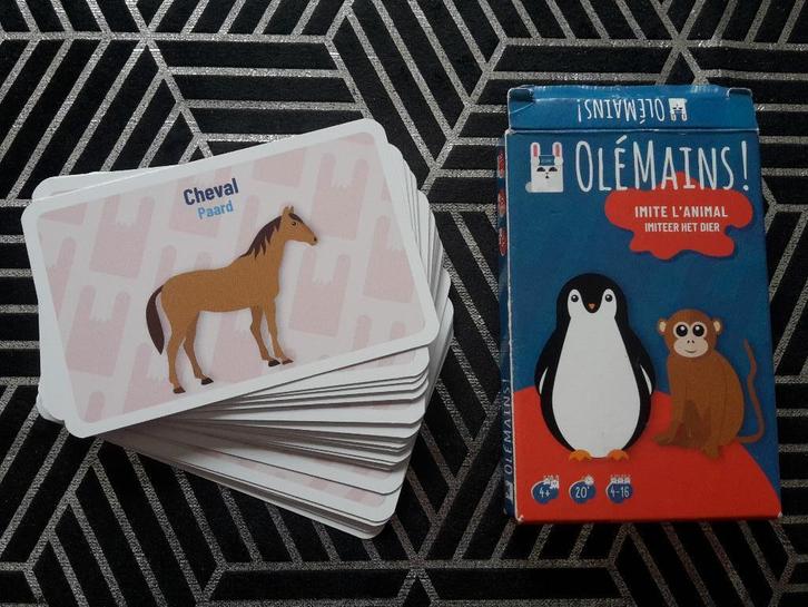 Nieuw spel Olé Mains, 4-16 spelers, 4+, + 1 gratis promo, Hobby & Loisirs créatifs, Jeux de société | Jeux de cartes, Neuf, Enlèvement ou Envoi