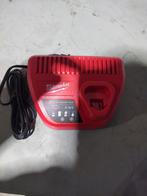 Chargeur batterie Milwaukee, Autos : Pièces & Accessoires, Enlèvement