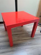 table rouge pour enfants (55 x 55 cm et 45 cm de haut), 55 à 75 cm, Enlèvement, Utilisé, Bois