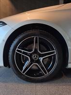 Mercedes-Benz A-Klasse 250 e AMG Line - PANO Mercedes-Benz A, Auto's, Stof, Gebruikt, 4 cilinders, 16 kWh