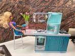 Barbie keuken met pop, Comme neuf, Enlèvement, Accessoires