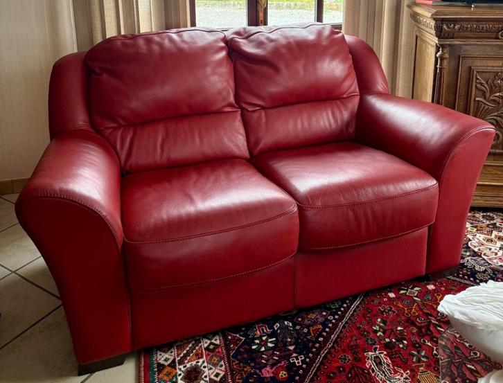 Canapé cuir rouge 2 places, Huis en Inrichting, Zetels | Zetels, Zo goed als nieuw, Rechte bank, Tweepersoons, 150 tot 200 cm