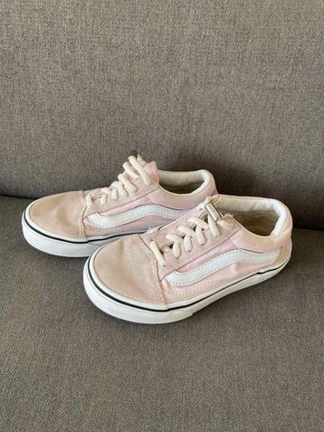 Sneakers Vans maat 28 heel goede staat beschikbaar voor biedingen