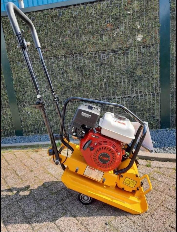 Nouveaux modèles de plaque vibrante à essence avec tapis, Jardin & Terrasse, Outils à main, Neuf, Enlèvement ou Envoi