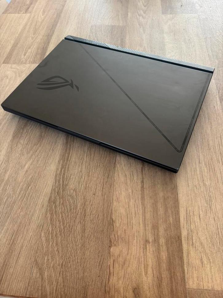 Bekijk ASUS ROG Strix G16 G614JI-N4089W, Computers en Software, Windows Laptops, Zo goed als nieuw, 16 inch, SSD, 4 Ghz of meer