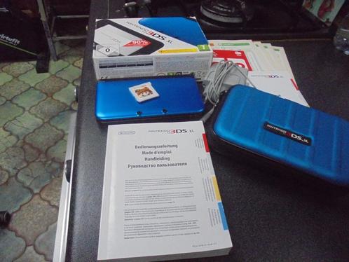 Console Nintendo 3DS XL blauw/zwart (boxed)+ super mario3D L, Games en Spelcomputers, Spelcomputers | Nintendo 2DS en 3DS, Gebruikt