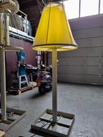 Twee reuze schemerlampen voor buiten, Ophalen, Gebruikt, Staal, Staande lamp