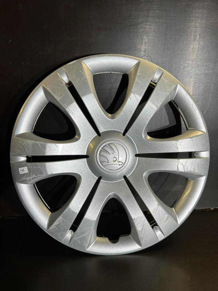 1 Skoda Fabia octavia roomster scala 15" wieldop, Auto diversen, Wieldoppen, Gebruikt, Ophalen of Verzenden