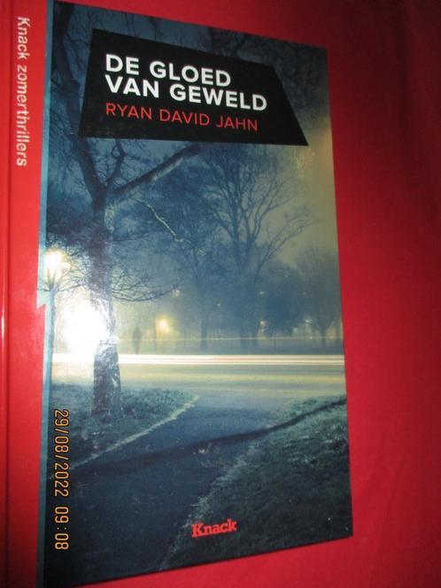 Knack zomerthrillers: 6 boeken., Boeken, Thrillers, Zo goed als nieuw, Ophalen