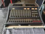 Yamaha em 300 mengpaneel, Ophalen, Gebruikt, 10 tot 20 kanalen, Microfooningang