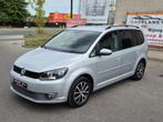 Volkswagen Touran 1.6Diesel euro 5a 2011 6BAK Manuel 305.dkm, Auto's, Voorwielaandrijving, Euro 5, Zwart, 4 cilinders