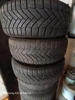 Originele Kia Venga plaatmetalen velgen met winterbanden., Auto-onderdelen, Banden en Velgen, Ophalen, Winterbanden, Band(en)