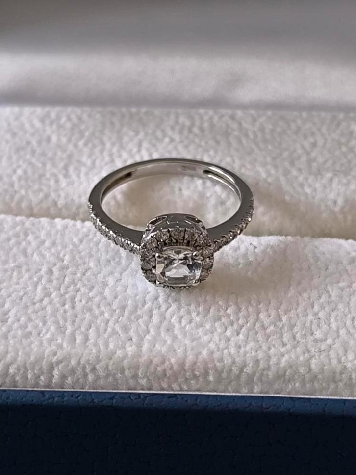 Gouden ring, Handtassen en Accessoires, Ringen, Zo goed als nieuw, Wit, Goud, Ophalen of Verzenden