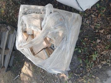 Vuurvaste materialen 5 kleine pallets beschikbaar voor biedingen