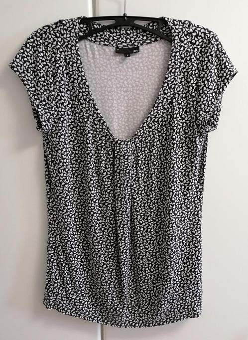 T-shirt met zwart/wit print en V-hals, L, Kleding | Dames, T-shirts, Zo goed als nieuw, Wit, Ophalen of Verzenden