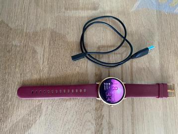 Smartwatch met roze imitatielederren band – connectie met ap beschikbaar voor biedingen