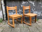 Houten stoeltjes, Ophalen, Gebruikt