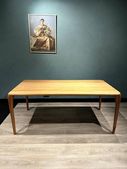 ‼️ Showroom tafel model verkoop ‼️  60 % korting, Huis en Inrichting, Tafels | Eettafels, Gebruikt, 50 tot 100 cm, 150 tot 200 cm