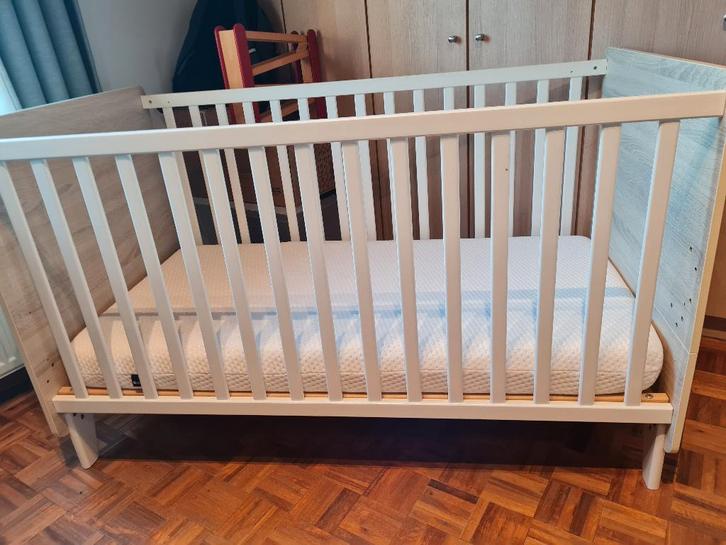 Lit évolutif Sauthon : 70x140cm, Kinderen en Baby's, Babywiegjes en Ledikanten, Zo goed als nieuw, Ledikant, Ophalen