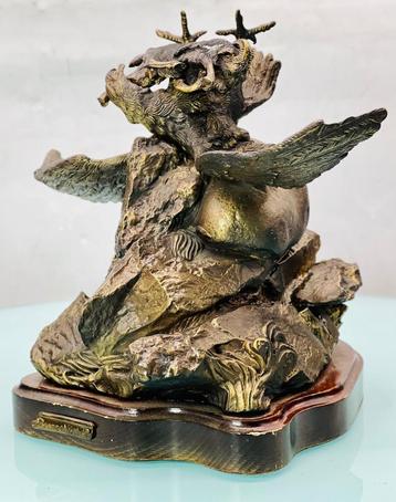 Sculpture, Chasse à l'aigle - Bois, Bronze - Seconde moitié 