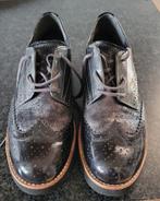 Veterschoenen dames, Ophalen of Verzenden, Zo goed als nieuw