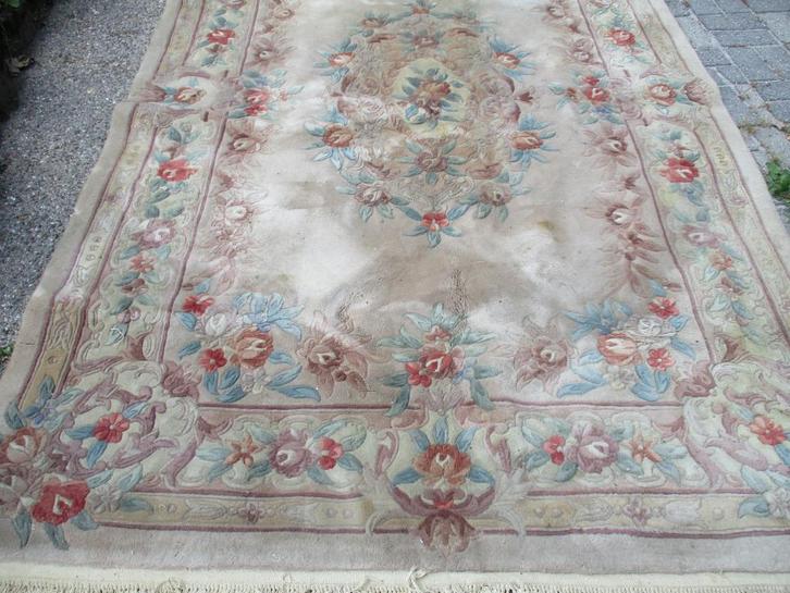 CHINEES TAPIJT MET BLOEMENMOTIEF-ZUIVERE WOL-HANDGEKNOOPT, Antiek en Kunst, Antiek | Tapijten, Tafelkleden en Textiel, Ophalen