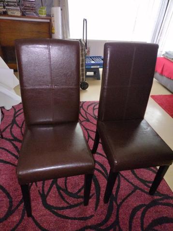 Eetkamerstoelen bruin beschikbaar voor biedingen