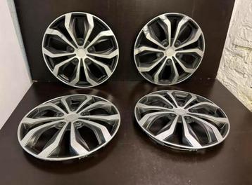 4 universele 16" wieldoppen superprijs 6€/4 beschikbaar voor biedingen