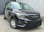 OPEL COMBO life 1.2i BENZINE 2021 MET 5 ZITPLAATSEN NAVI AC, Auto's, Voorwielaandrijving, Euro 6, 1199 cc, Zwart