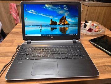 Hp pavilion 15.6"  i5 de 8gb+1tb+ intel hd.win10 beschikbaar voor biedingen