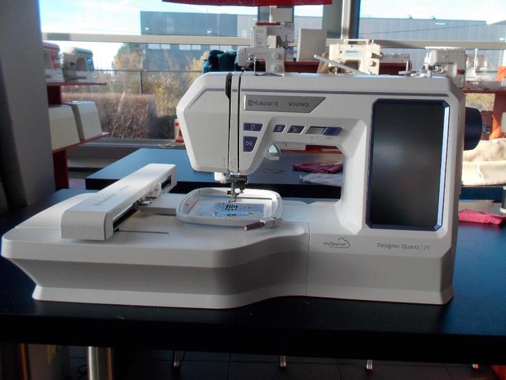 Husqvarna Nieuwste naai - borduurmachine, Hobby en Vrije tijd, Naaimachines en Toebehoren, Nieuw, Husqvarna, Ophalen