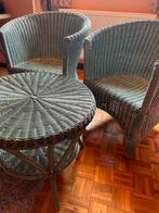 Set rieten / rotan stoelen + tafeltje, Huis en Inrichting, Riet of Rotan, Blauw, Twee, Gebruikt