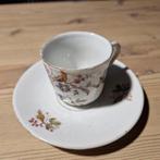petite tasse et sous tasse en porcelaine, Verzenden, Gebruikt, Porselein, Kop en/of schotel