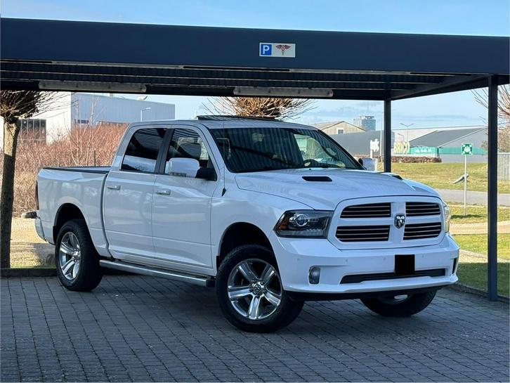 Dodge Ram 5.7 Hemy V8, Auto's, Dodge, Particulier, RAM 1500, Alarm, Benzine, SUV of Terreinwagen, Automaat, Zwart, Zwart, Leder