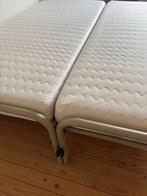 éénpersoonsbedjes (twee), Huis en Inrichting, Slaapkamer | Bedden, Ophalen, Verstelbaar, 90 cm, Eenpersoons