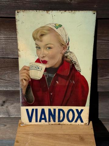 Blikken bord Viandox beschikbaar voor biedingen