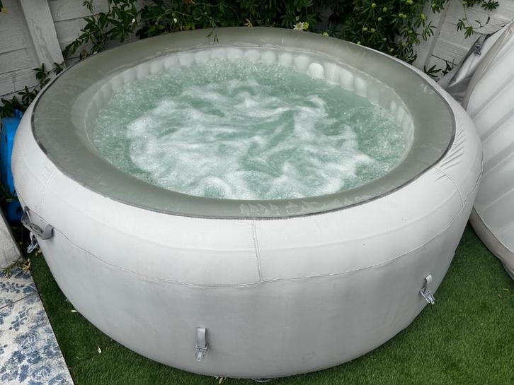 Lazy Z spa Paris, Tuin en Terras, Bubbelbaden en Hottubs, Gebruikt, Opblaasbaar, Afdekzeil, Filter, Pomp, Ophalen