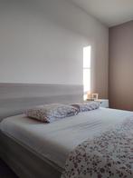bed, Huis en Inrichting, Slaapkamer | Bedden, Ophalen, Overige kleuren, Tweepersoons, Zo goed als nieuw