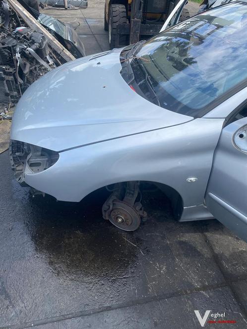 Peugeot 206 SW 2006 2500181  Voorscherm Links of rechts, Auto-onderdelen, Carrosserie, Spatbord, Gebruikt, Ophalen