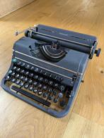 Vintage typewriter (1947 Underwood Universal, met koffer), Diversen, Ophalen of Verzenden, Gebruikt