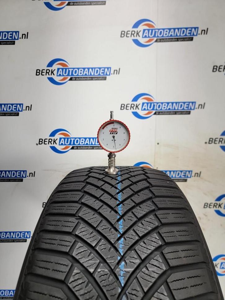 4x Yokohama Bluearth Winter V906 235/45 R18 98V XL 235/45/18, Auto-onderdelen, Banden en Velgen, Band(en), Winterbanden, 18 inch