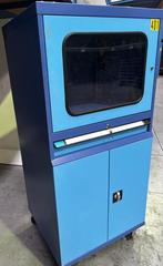 ARMOIRES INFORMATIQUES SANS POUSSIÈRE SUR GRANDES ROUES, Enlèvement