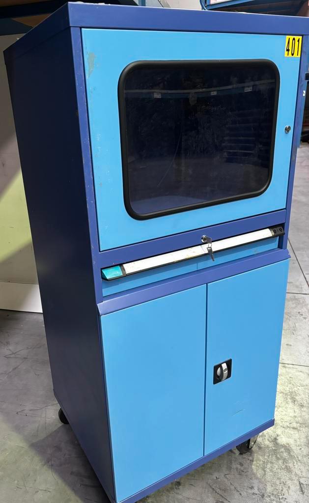 ARMOIRES INFORMATIQUES SANS POUSSIÈRE SUR GRANDES ROUES, Maison & Meubles, Armoires | Meubles ordinateur, Enlèvement