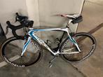 Vélo de route Pinarello Prince en carbone blanc et bleu, Autres marques, 10 à 15 vitesses, Comme neuf, Enlèvement