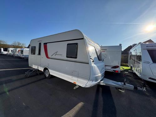 Burstner Averso 490 TS met veel accessoires, Caravans en Kamperen, Caravans, Bedrijf, tot en met 4, 1000 - 1250 kg, Rondzit, Bürstner