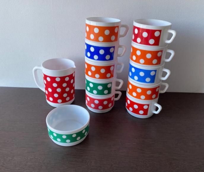 Zeldzaam koffieservies arcopal, Maison & Meubles, Cuisine | Vaisselle, Comme neuf, Enlèvement ou Envoi