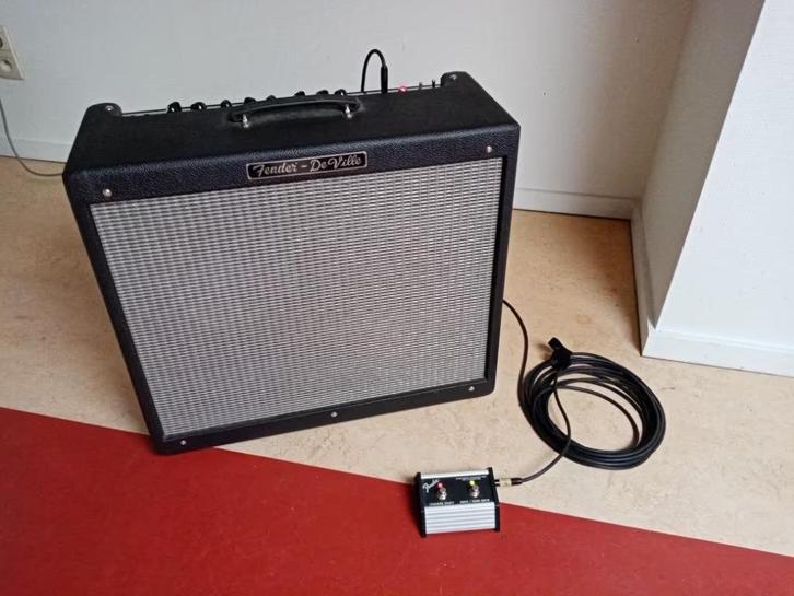 Fender Blues Deville 2x12, Muziek en Instrumenten, Versterkers | Bas en Gitaar, Zo goed als nieuw, Gitaar, 50 tot 100 watt, Ophalen