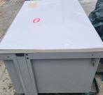 bureau tafel gratis, Huis en Inrichting, Ophalen of Verzenden, Zo goed als nieuw, Metaal
